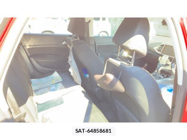 Peugeot 308 2017-06 6911087-14