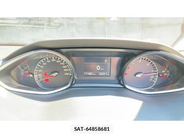 Peugeot 308 2017-06 6911087-18