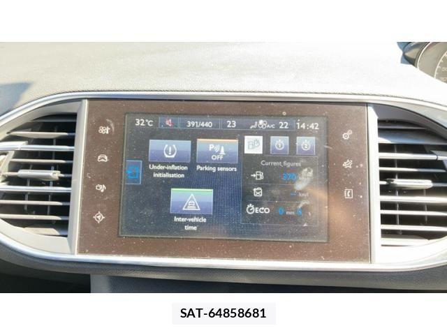 Peugeot 308 2017-06 6911087-19