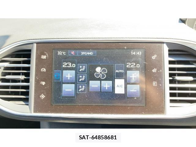 Peugeot 308 2017-06 6911087-24
