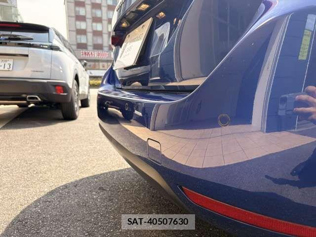 Peugeot 308 2018-03 7060200-16