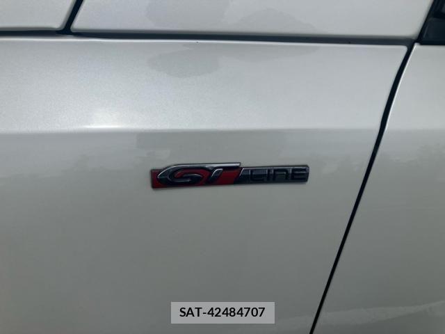 Peugeot 308 2019-11 7060202-9