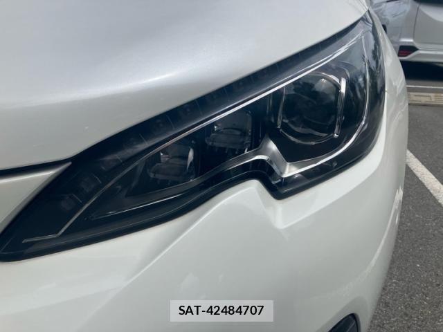Peugeot 308 2019-11 7060202-10