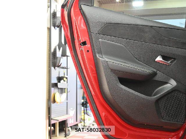 Peugeot 308 2023-06 7223498-24