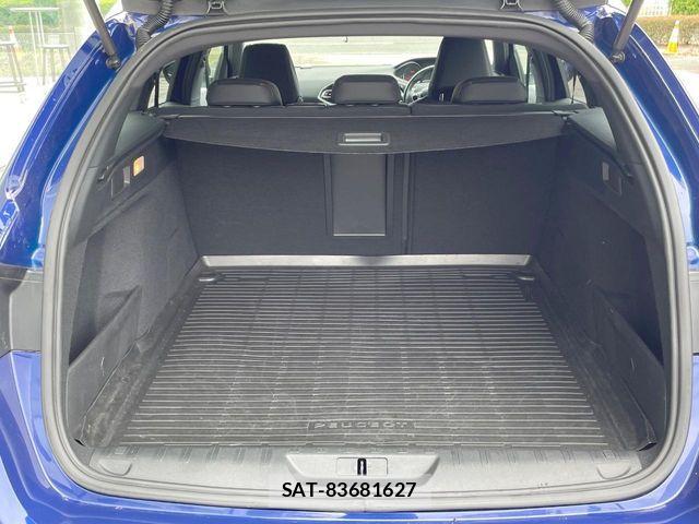 Peugeot 308 2017-03 7329303-18