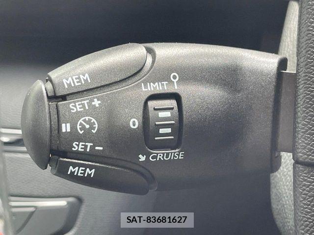 Peugeot 308 2017-03 7329303-5