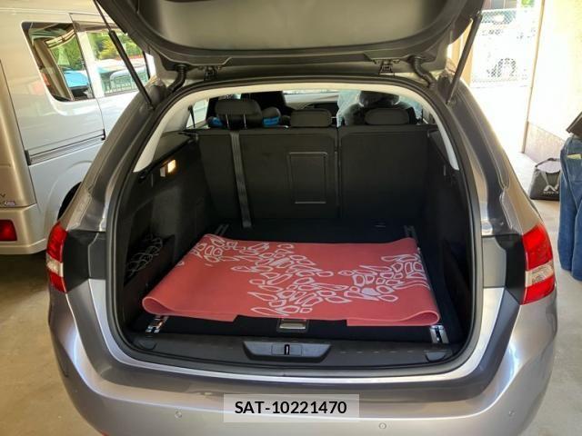 Peugeot 308 2016-07 7359281-10