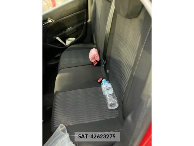Peugeot 308 2015-02 7359284-10