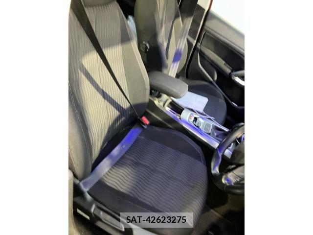 Peugeot 308 2015-02 7359284-14