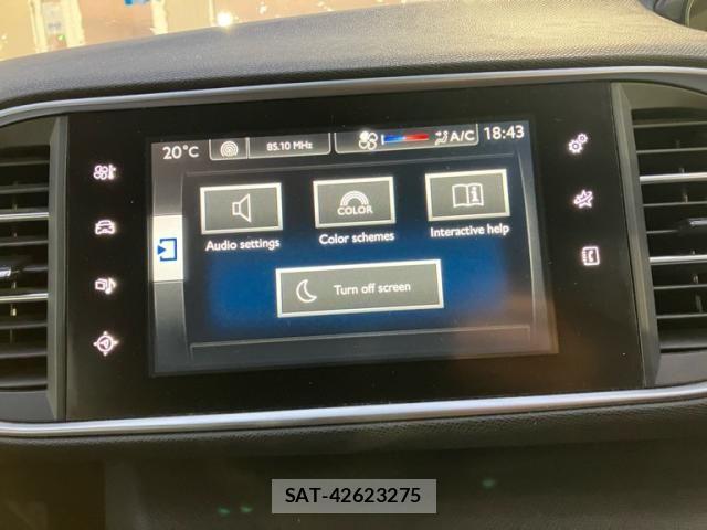 Peugeot 308 2015-02 7359284-22