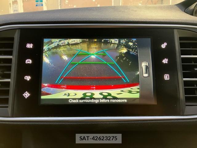 Peugeot 308 2015-02 7359284-23