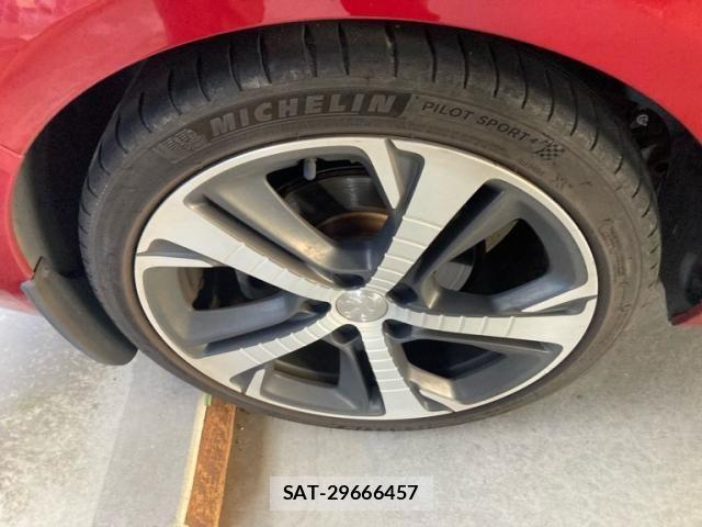 Peugeot 308 2017-10 7619162-21