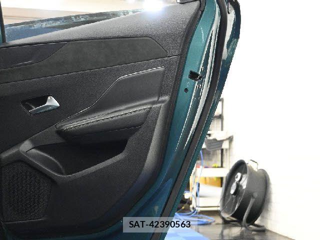 Peugeot 308 2022-11 7788176-21