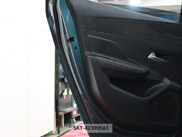 Peugeot 308 2022-11 7788176-23