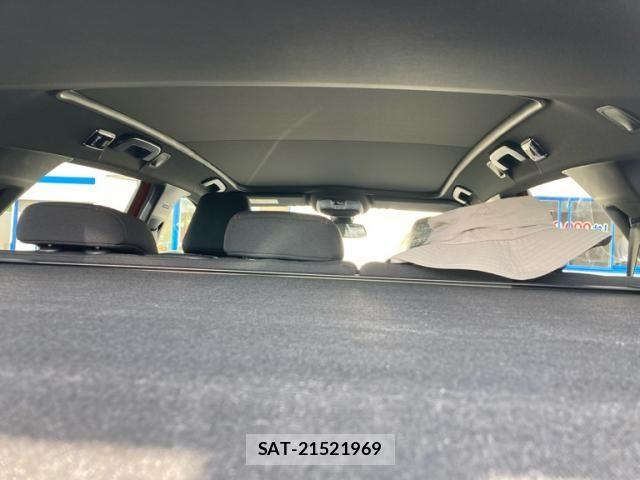 Peugeot 308 2019-08 8075109-10