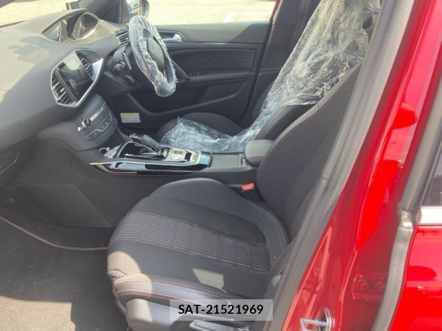 Peugeot 308 2019-08 8075109-12