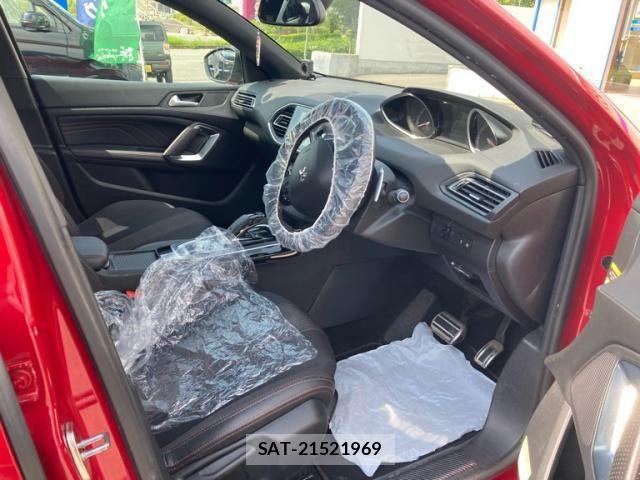 Peugeot 308 2019-08 8075109-13