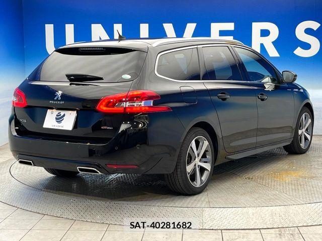 Peugeot 308 2018-12 8101186-16