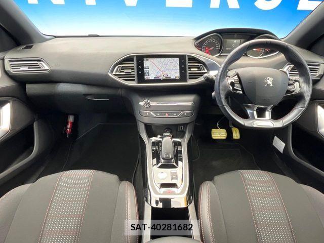 Peugeot 308 2018-12 8101186-1