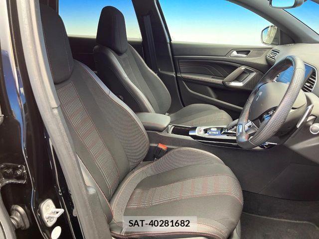Peugeot 308 2018-12 8101186-6