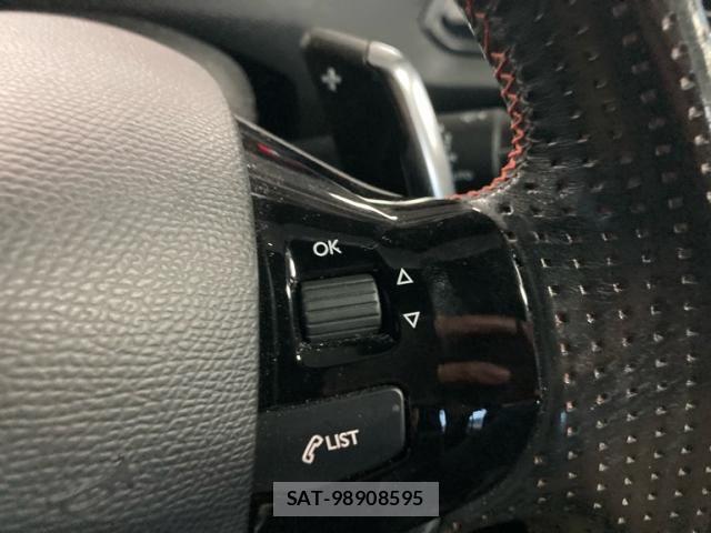 Peugeot 308 2016-08 8131854-17