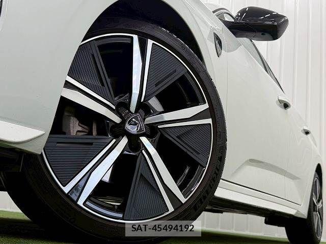 Peugeot 308 2023-07 8146414-18