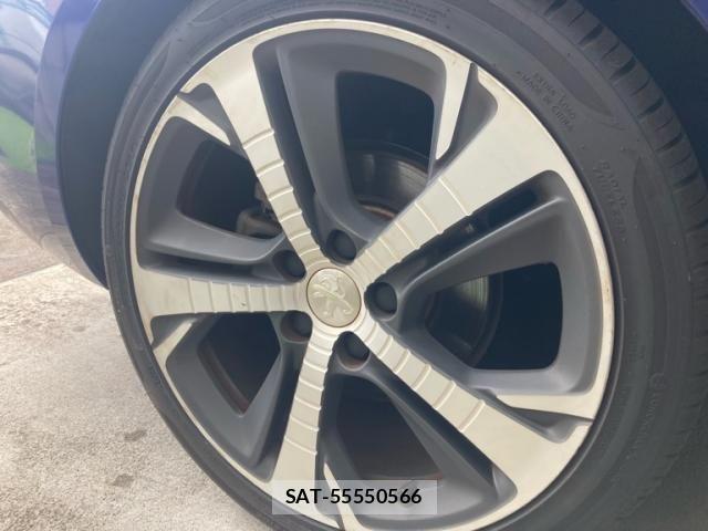 Peugeot 308 2015-09 8231282-5