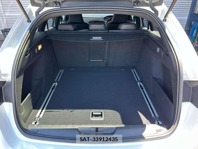 Peugeot 308 2018-06 8368087-15