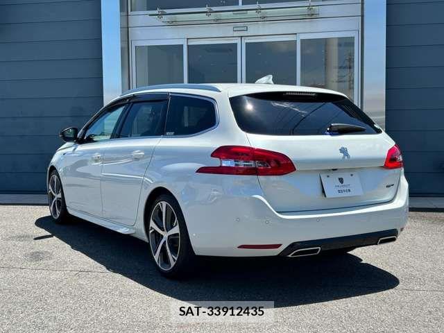 Peugeot 308 2018-06 8368087-7