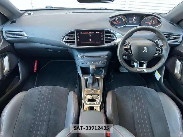 Peugeot 308 2018-06 8368087-8