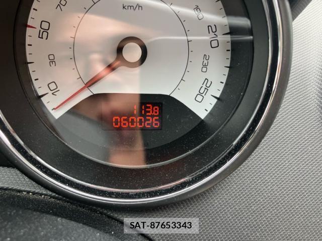 Peugeot 308 2014-05 8414339-12