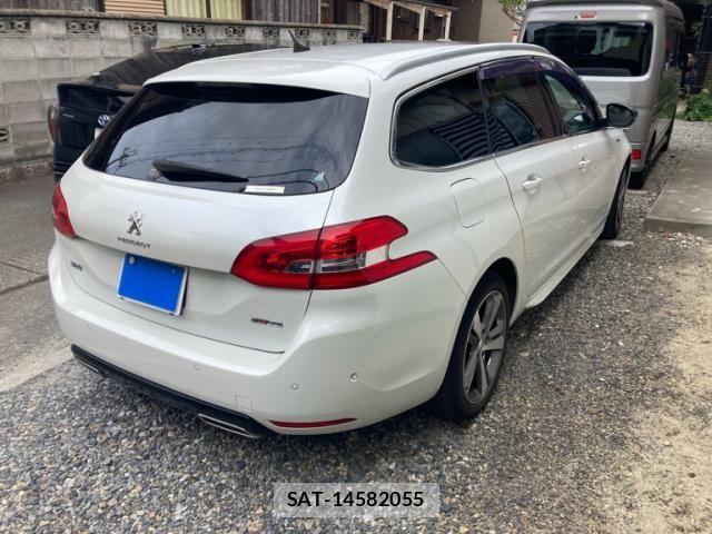 Peugeot 308 2019-09 8414337-2