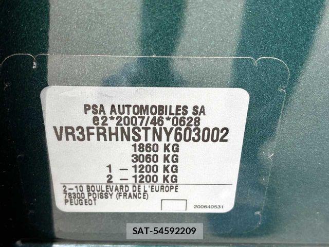 Peugeot 308 2022-11 8438703-17