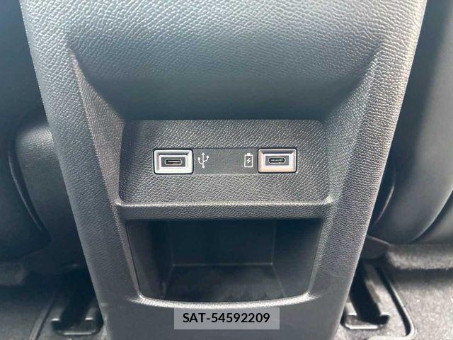 Peugeot 308 2022-11 8438703-19