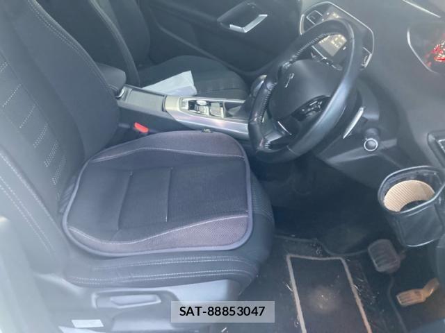 Peugeot 308 2017-06 8563164-11
