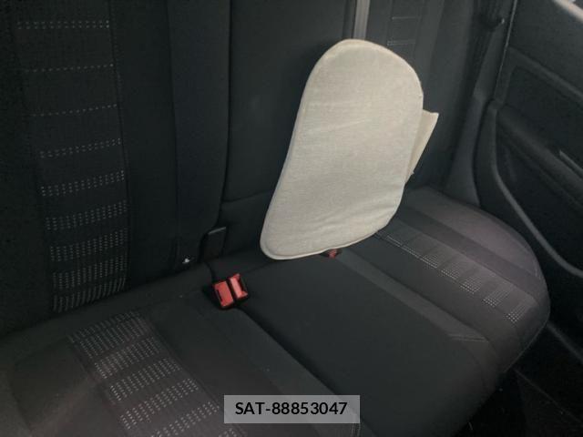 Peugeot 308 2017-06 8563164-12