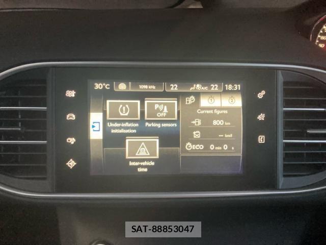Peugeot 308 2017-06 8563164-17
