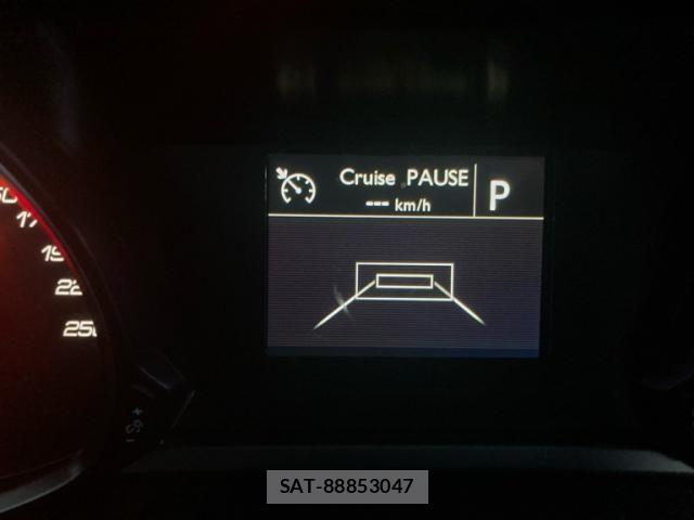 Peugeot 308 2017-06 8563164-24