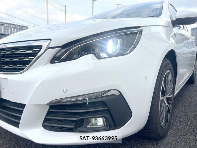 Peugeot 308 2020-02 8563162-12