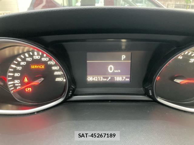 Peugeot 308 2016-05 8745177-14