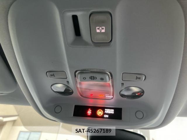 Peugeot 308 2016-05 8745177-16