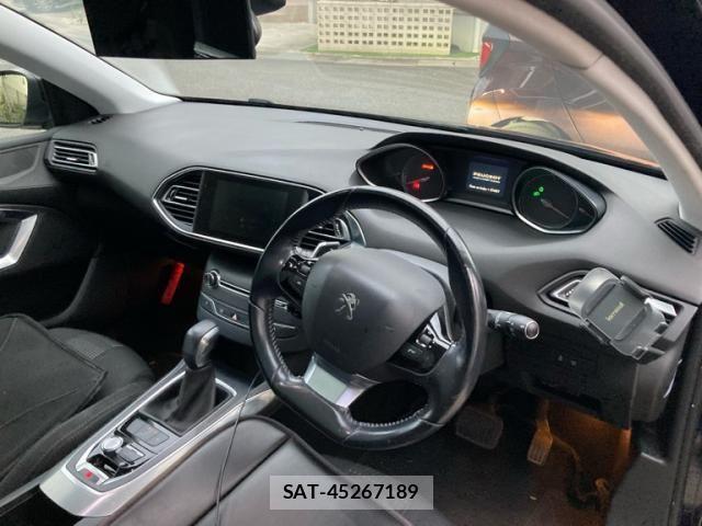 Peugeot 308 2016-05 8745177-8