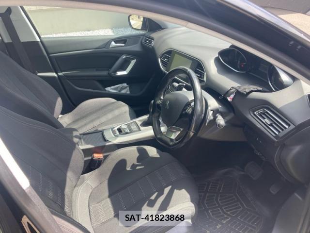 Peugeot 308 2017-10 8745176-10
