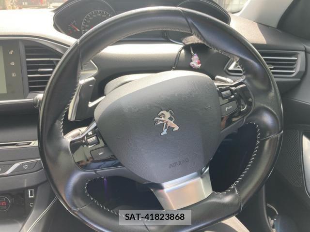 Peugeot 308 2017-10 8745176-15
