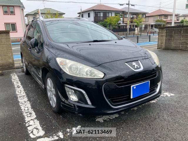 Peugeot 308 2013-06 8850345-1