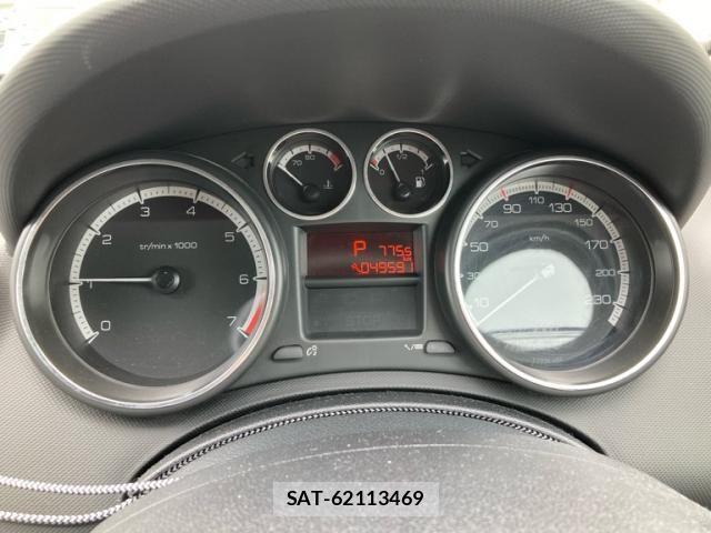 Peugeot 308 2013-06 8850345-21