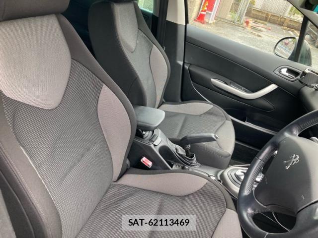 Peugeot 308 2013-06 8850345-4