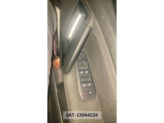 Peugeot 308 2017-11 8881529-14