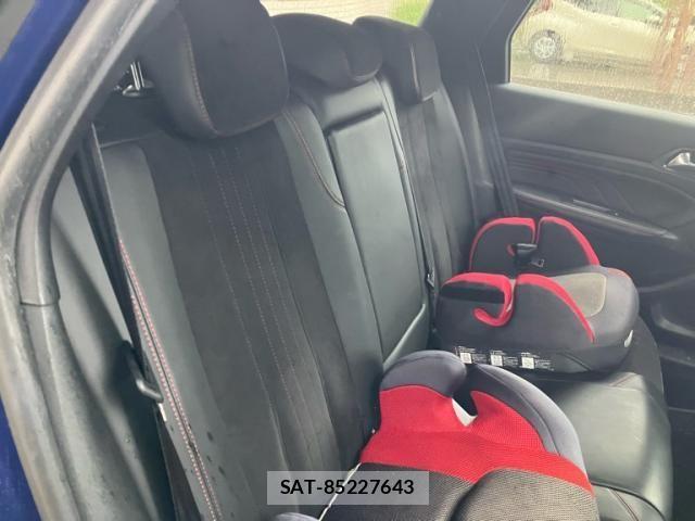 Peugeot 308 2018-06 8884176-12