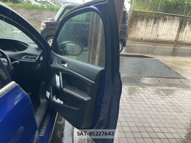 Peugeot 308 2018-06 8884176-13